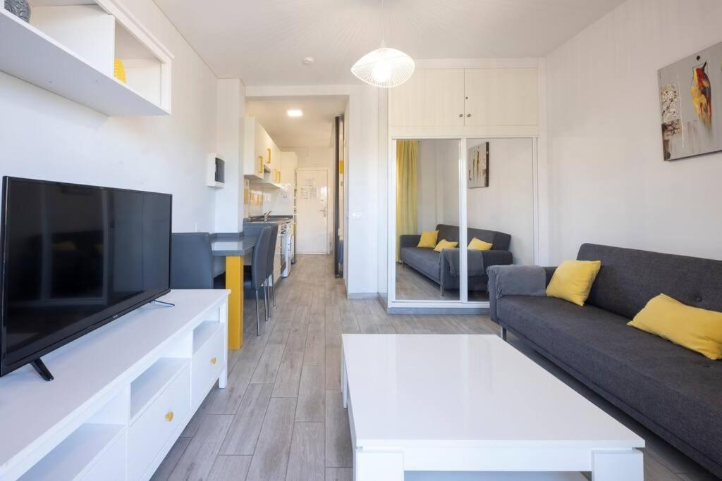 Apartment With Balcony And Swimming Pool Puerto de la Cruz  Exteriör bild